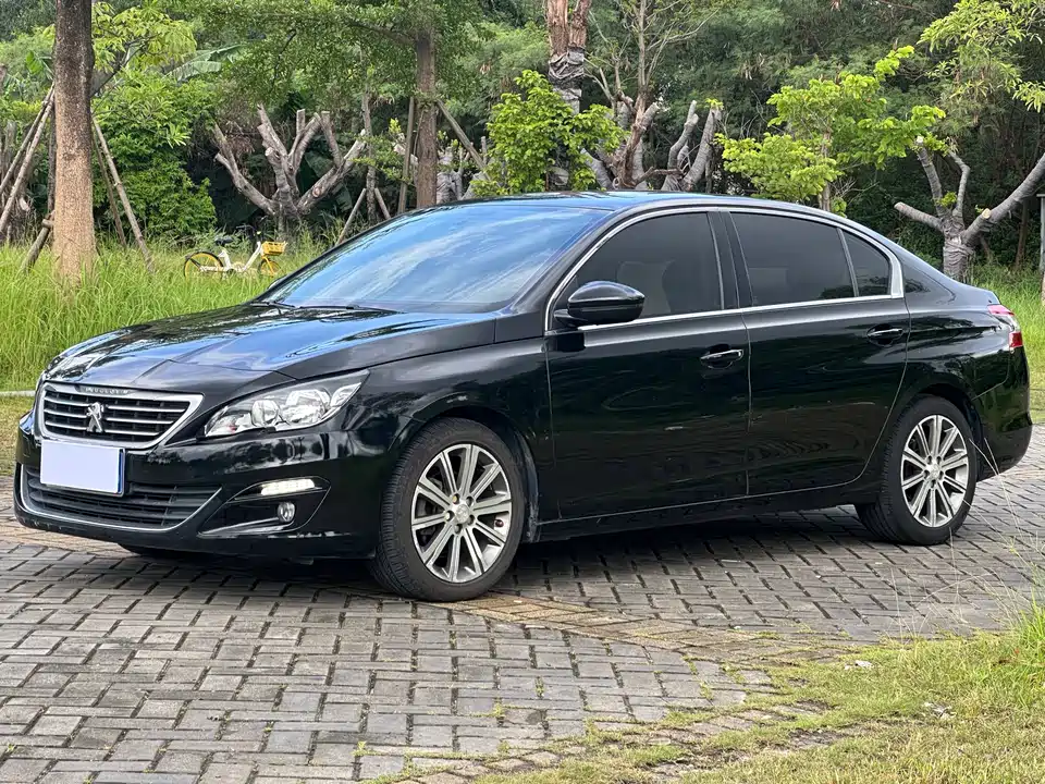 Peugeot 408
