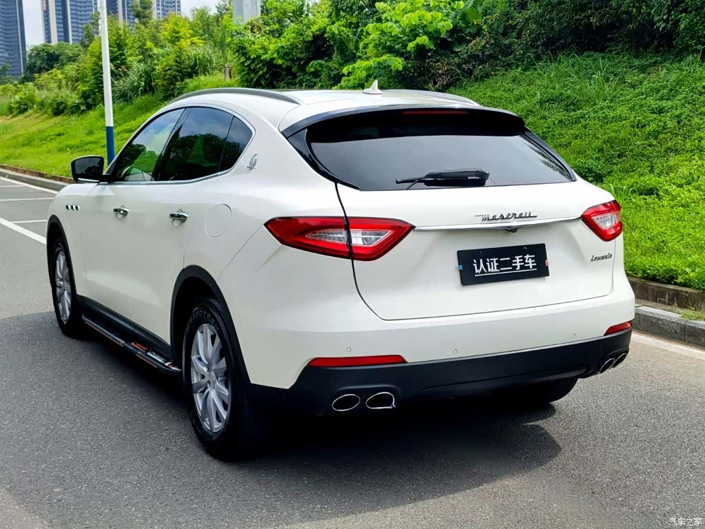 Maserati Levante, 2016 все фото