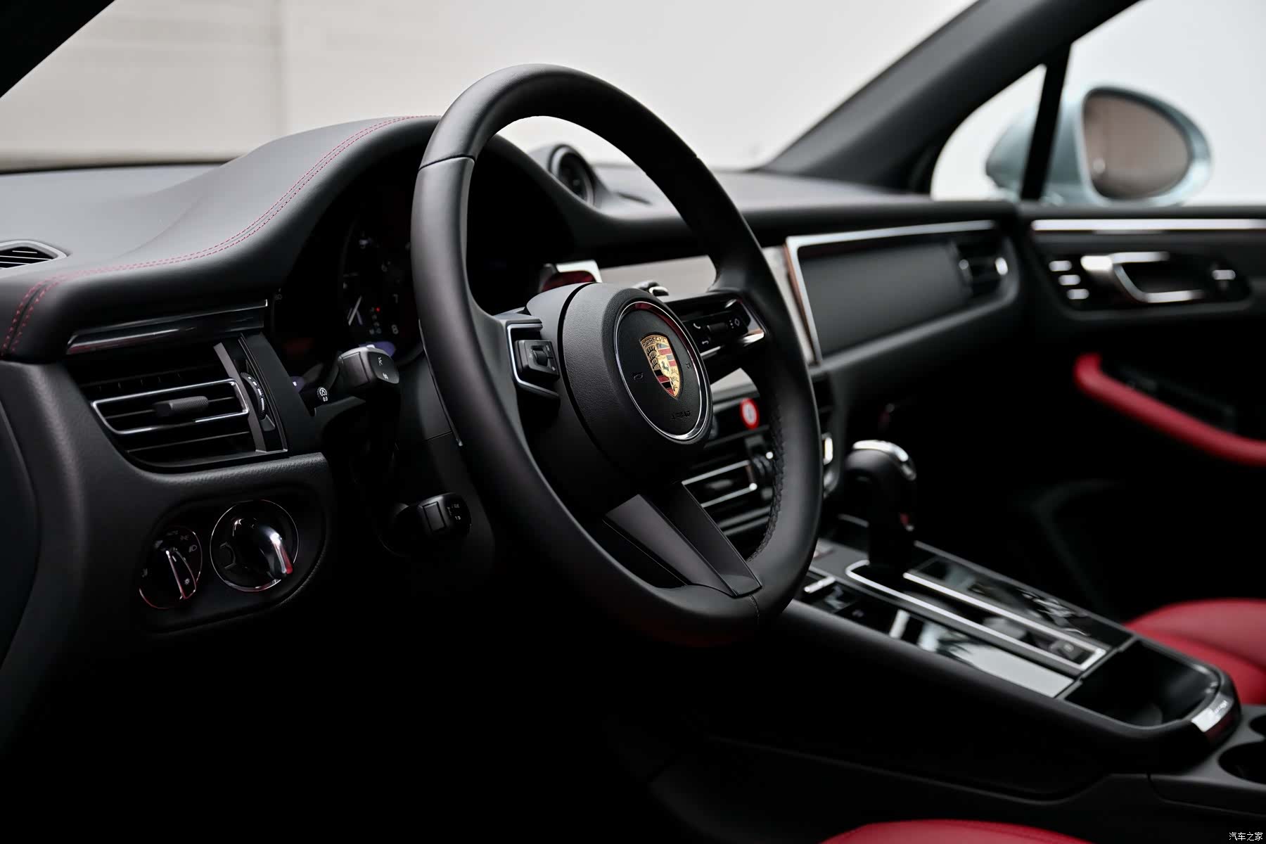Porsche Macan, 2026 8