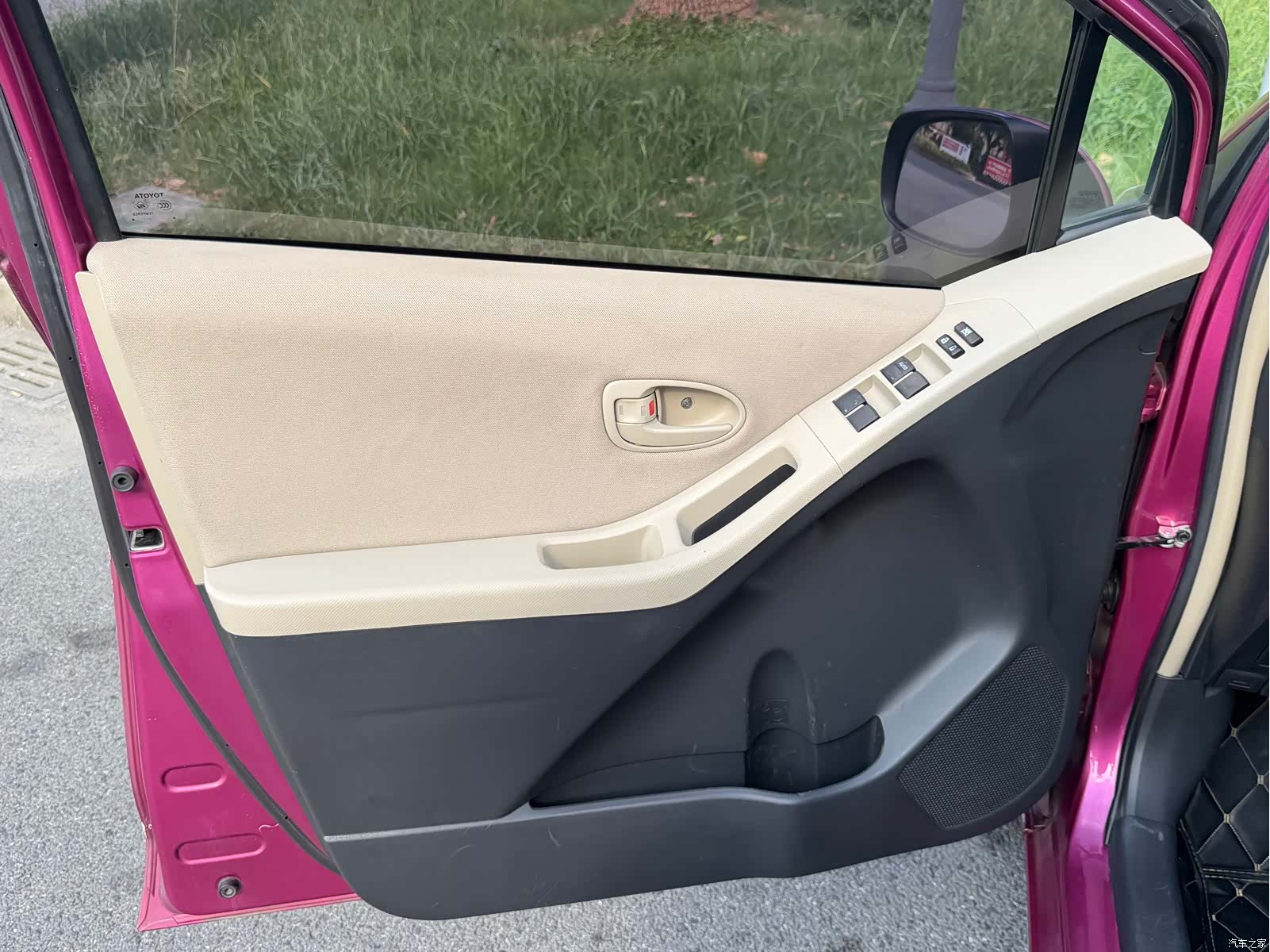 Toyota 1.6G, 2012 все фото