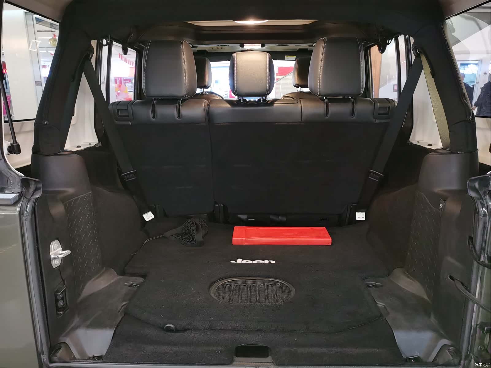 Jeep Wrangler, 2015 11