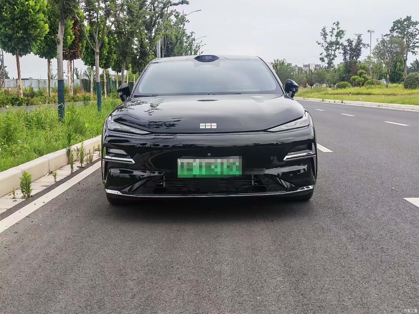 Geely 8, 2025 2