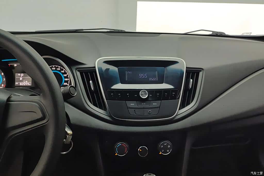 Chevrolet 320, 2018 13