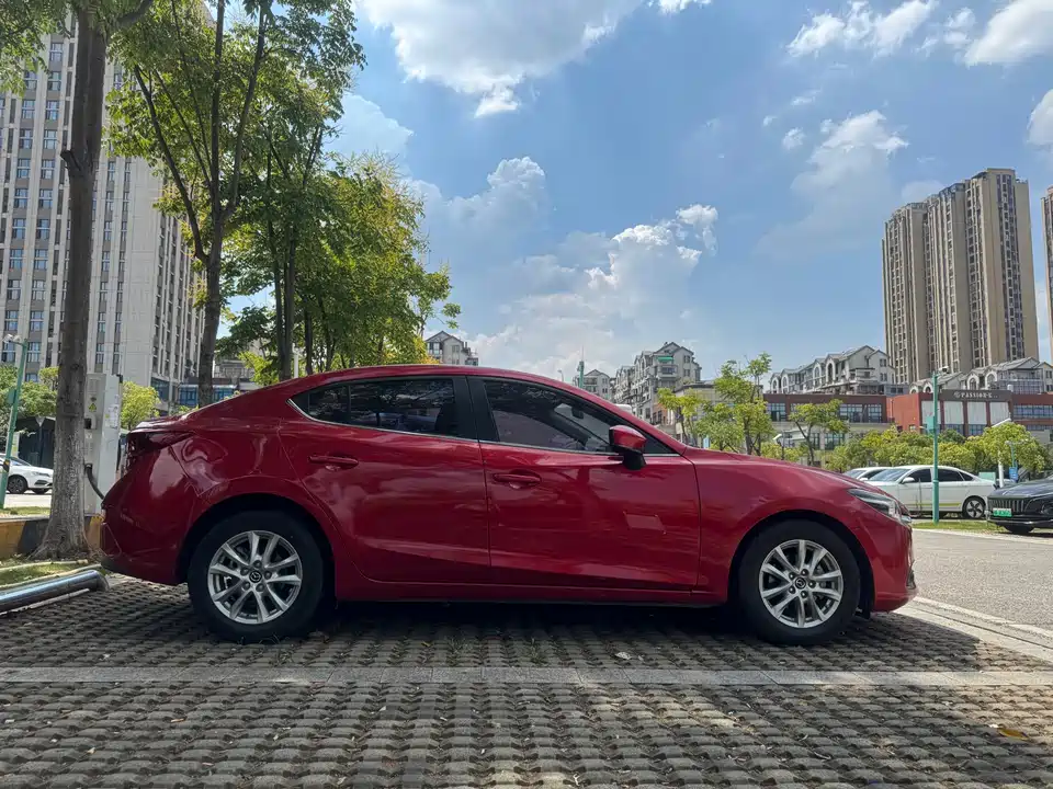 Mazda 3 Angkesaila