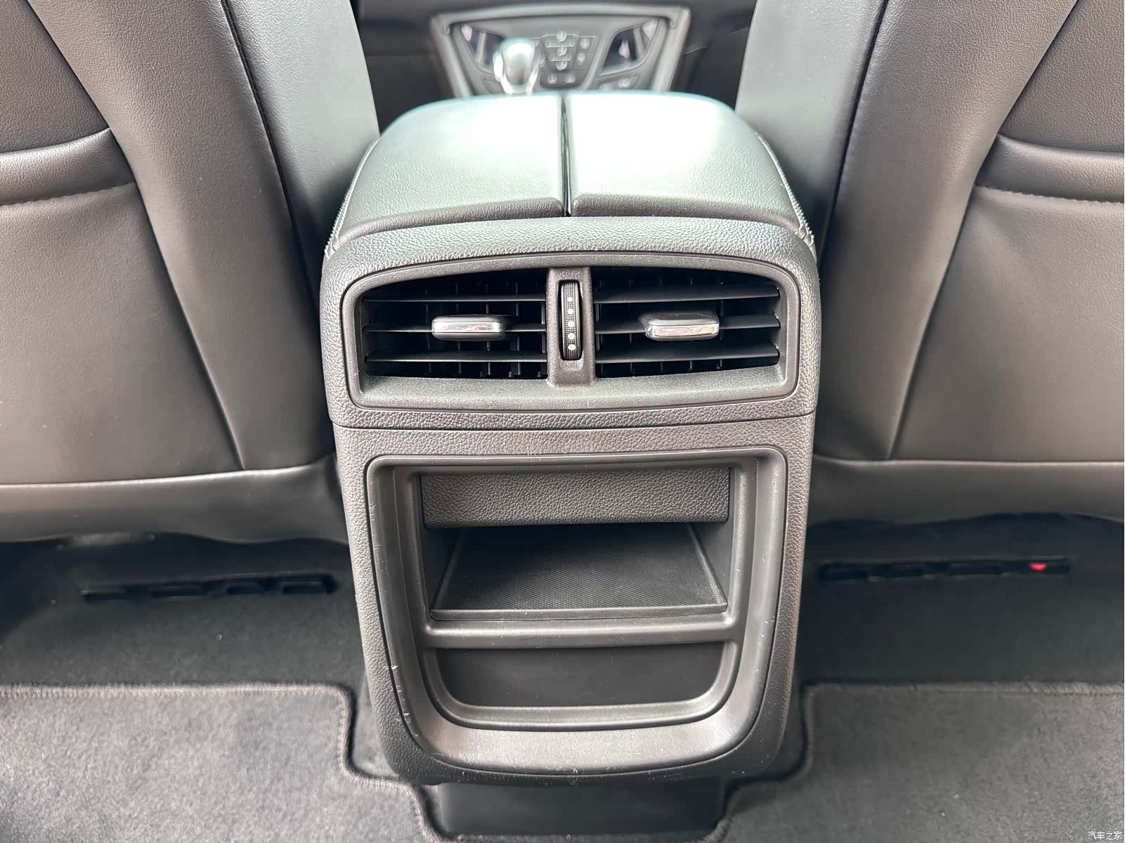 Buick Envision Plus, 2021 11