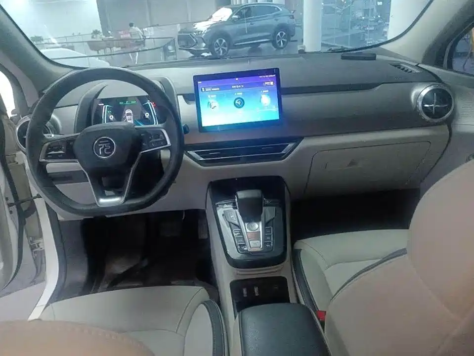 BYD Yuan Pro BYD Yuan Pro