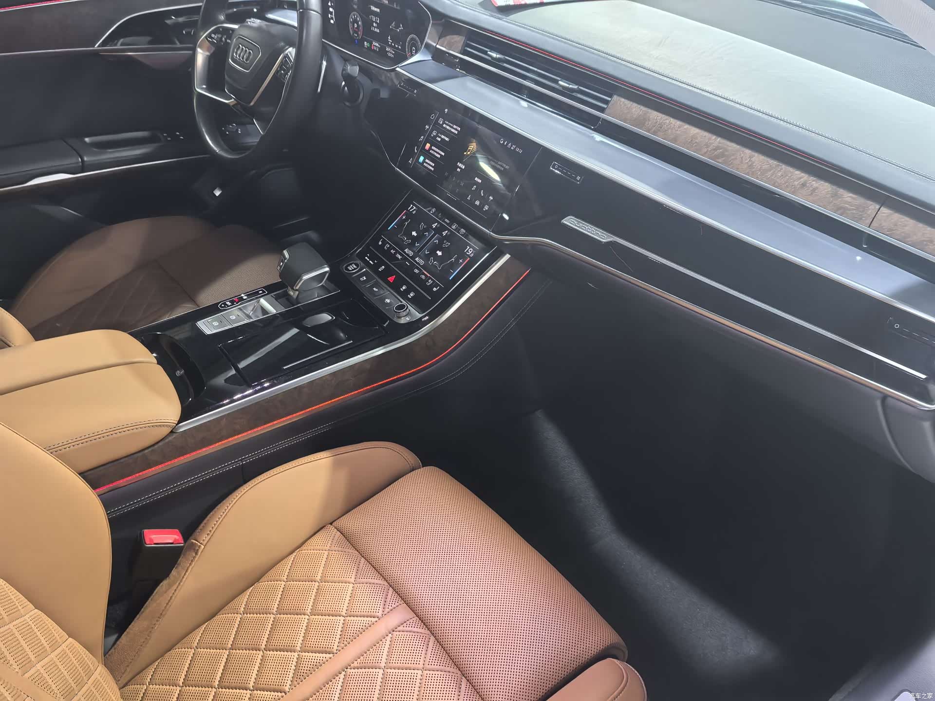 Audi A8L, 2023 все фото
