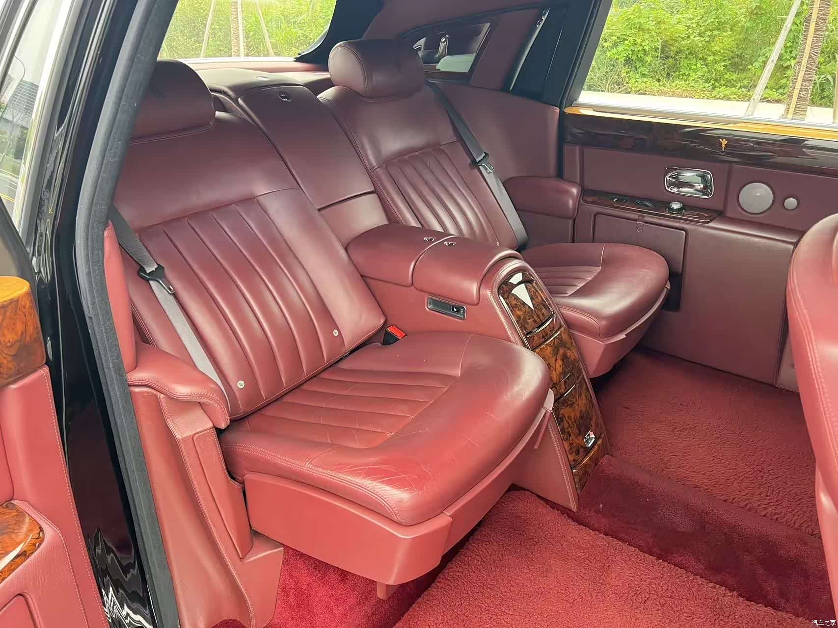 Rolls-Royce Phantom, 2011 7