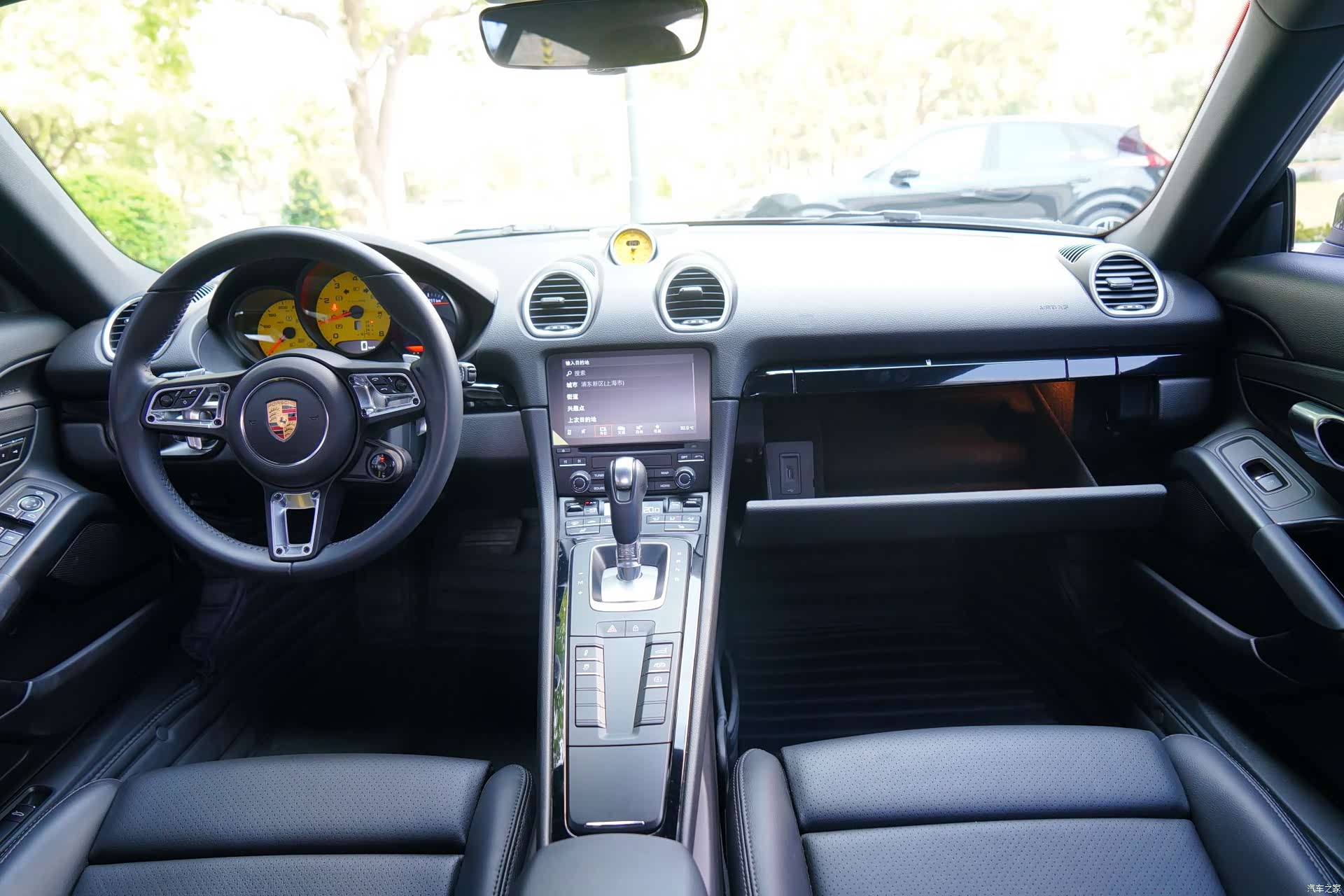 Porsche Cayman, 2022 8