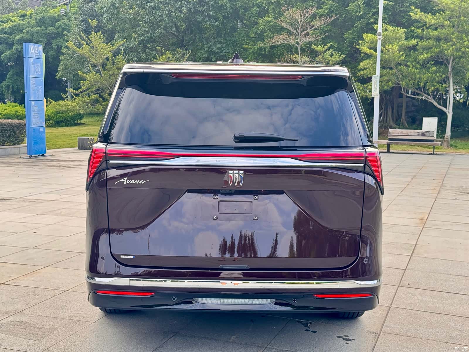 Buick GL8, 2024 все фото