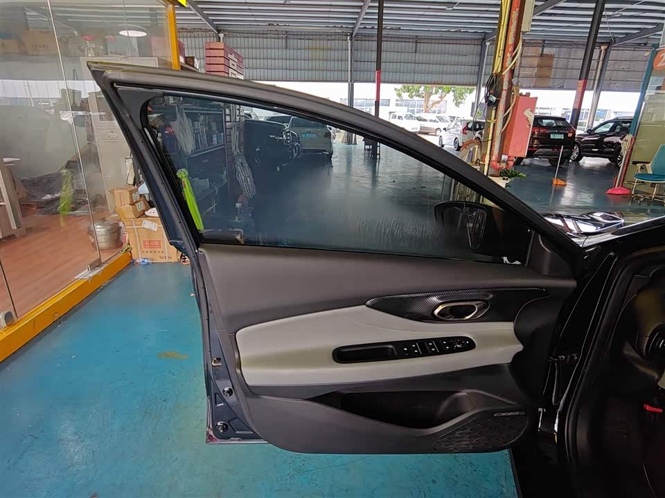 Trumpchi Shadow Leopard