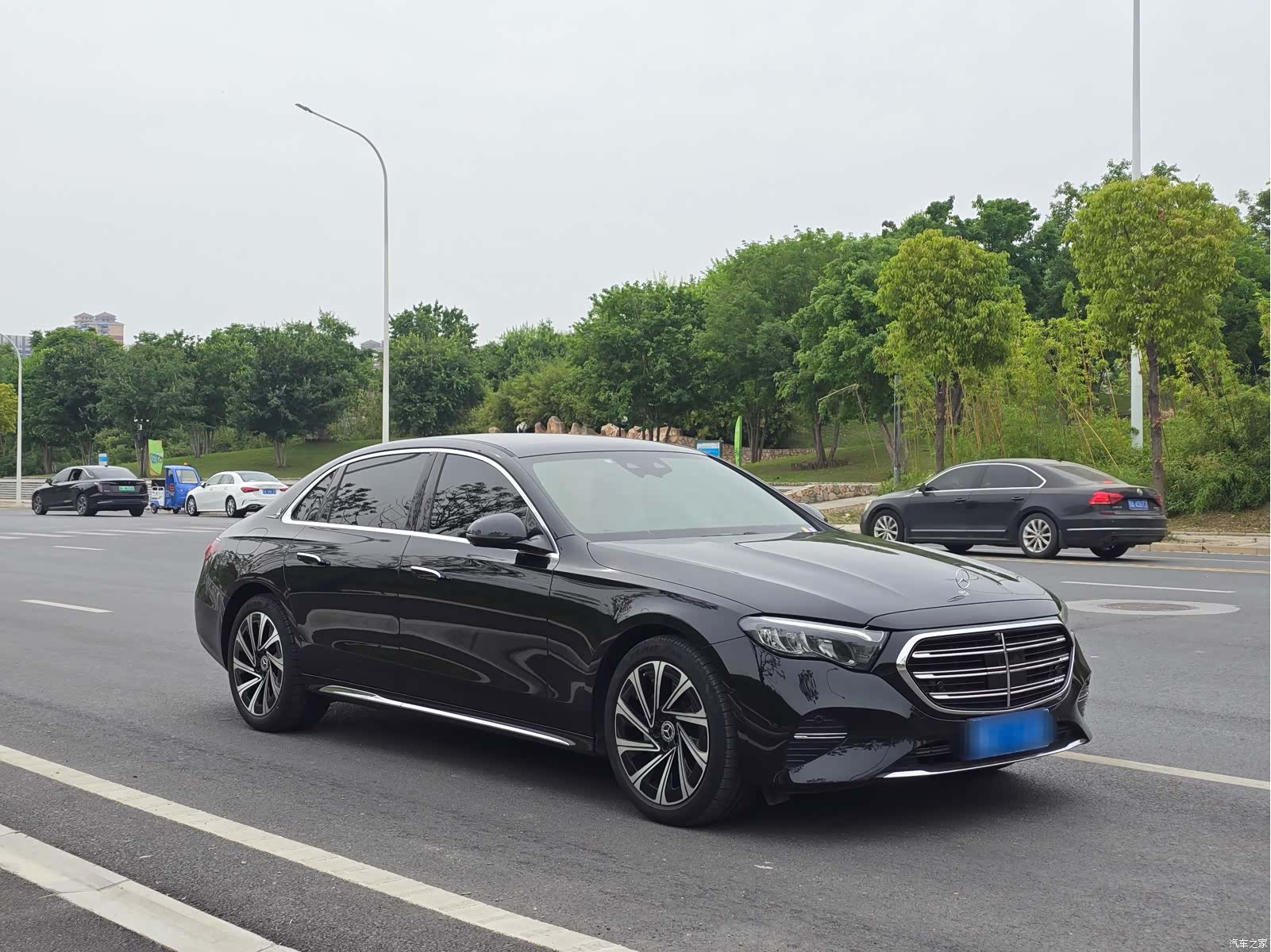 Mercedes-Benz E-Class, 2024 3