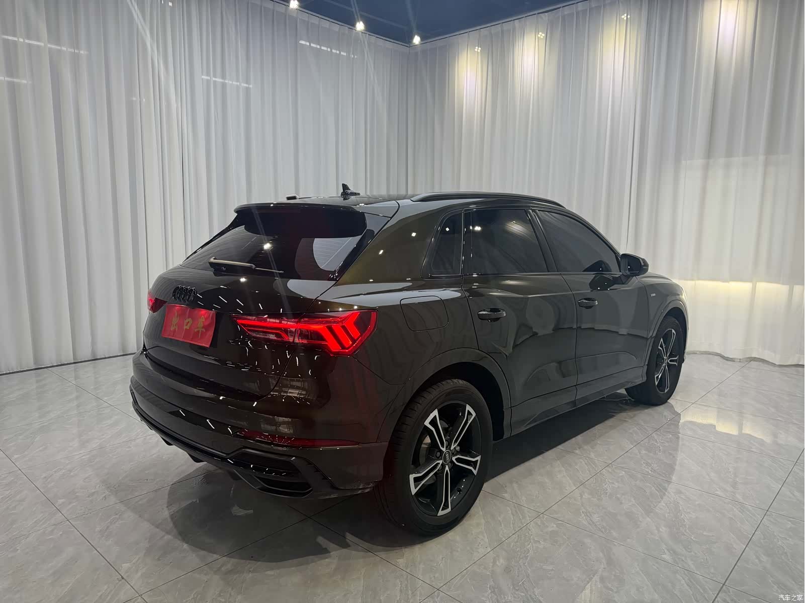 Audi Q3, 2021 4