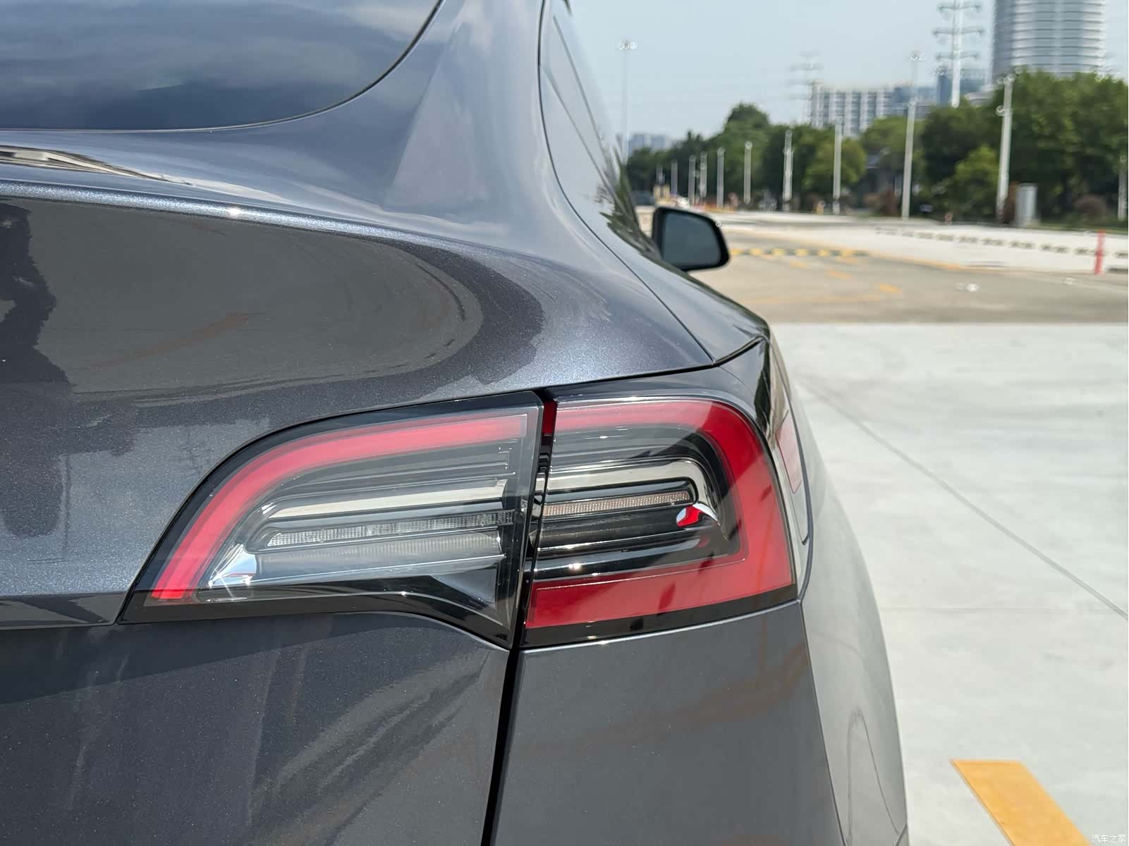 Tesla Model Y, 2023 12