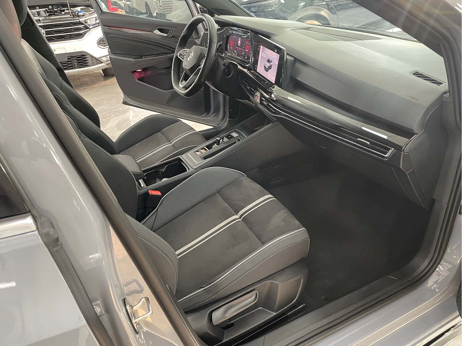 Volkswagen Golf, 2022 7