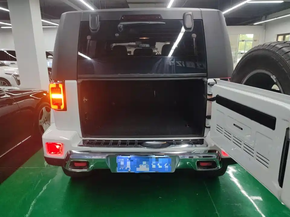 Beijing BJ40