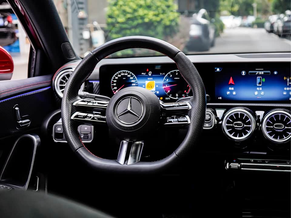 Mercedes-Benz Class A Mercedes-Benz Class A