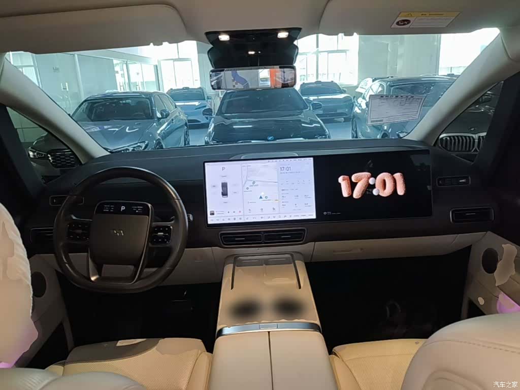 Li Auto MEGA, 2024 10