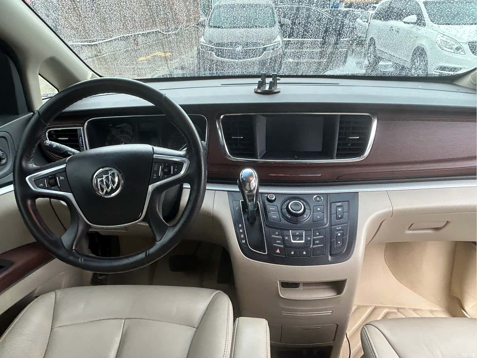 Buick GL8, 2018 7