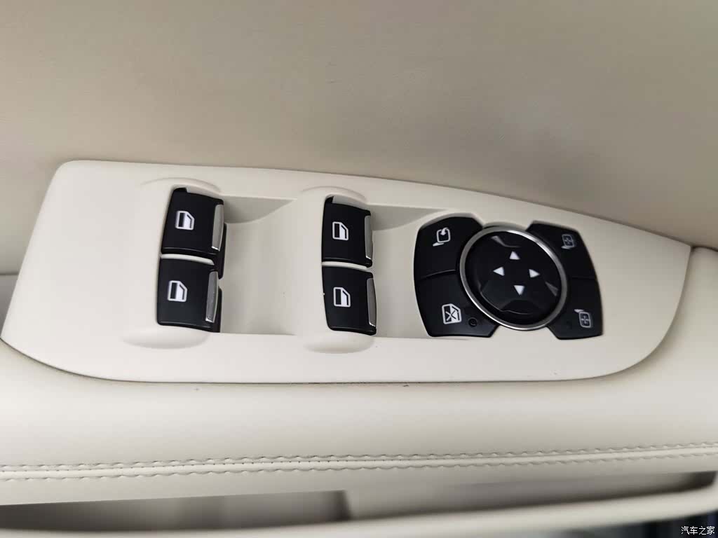 Lincoln MKZ, 2017 9