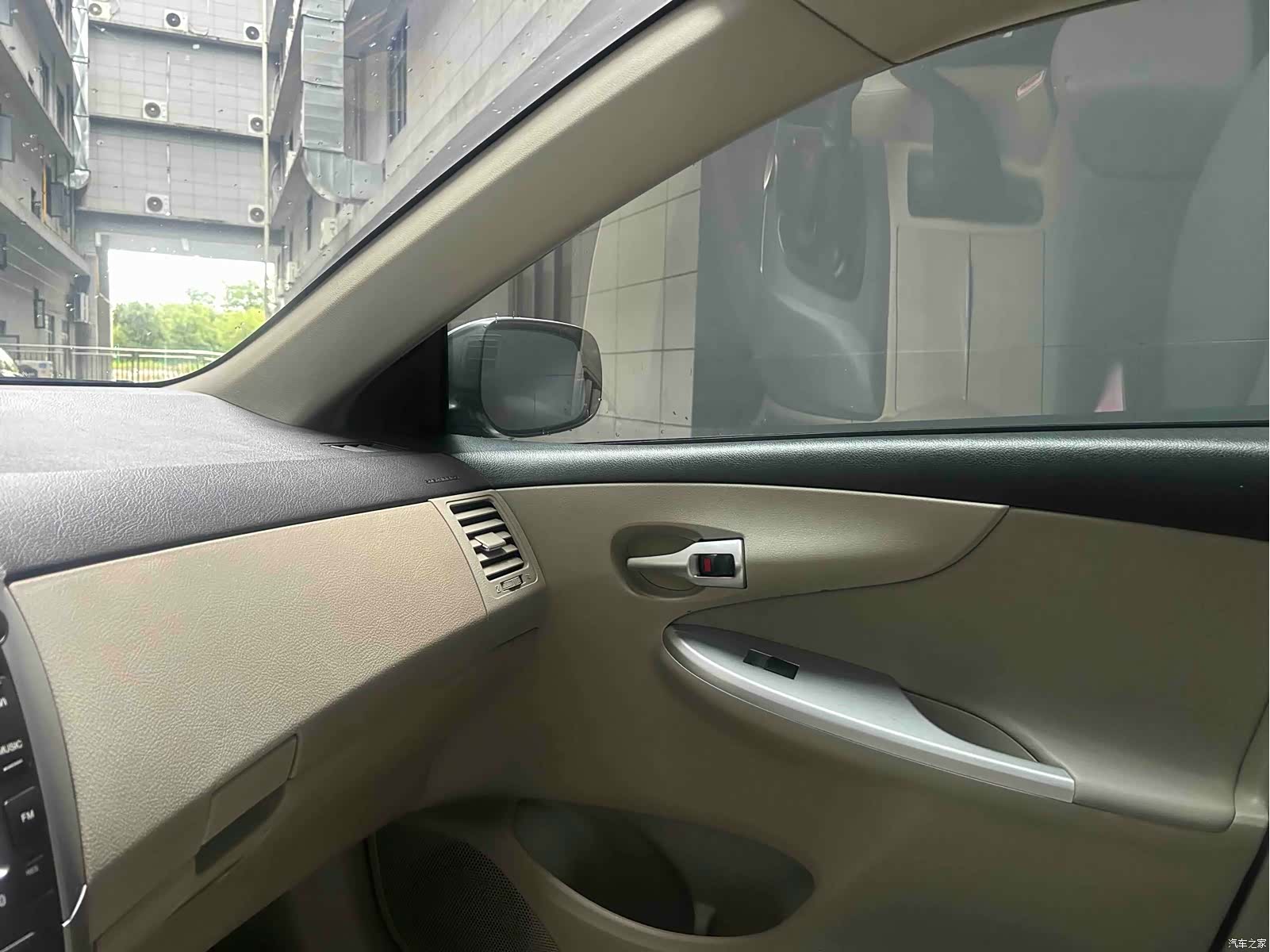 Toyota Corolla, 2011 17