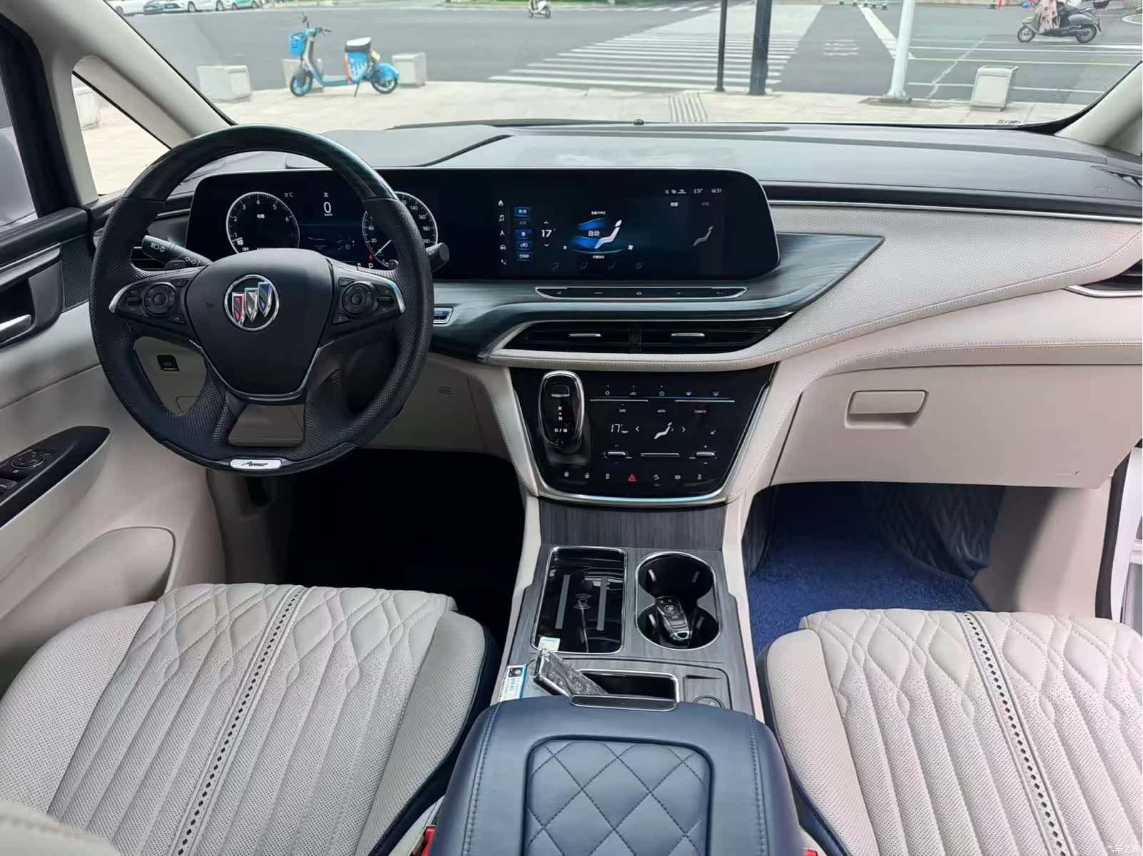 Buick GL8, 2022 6