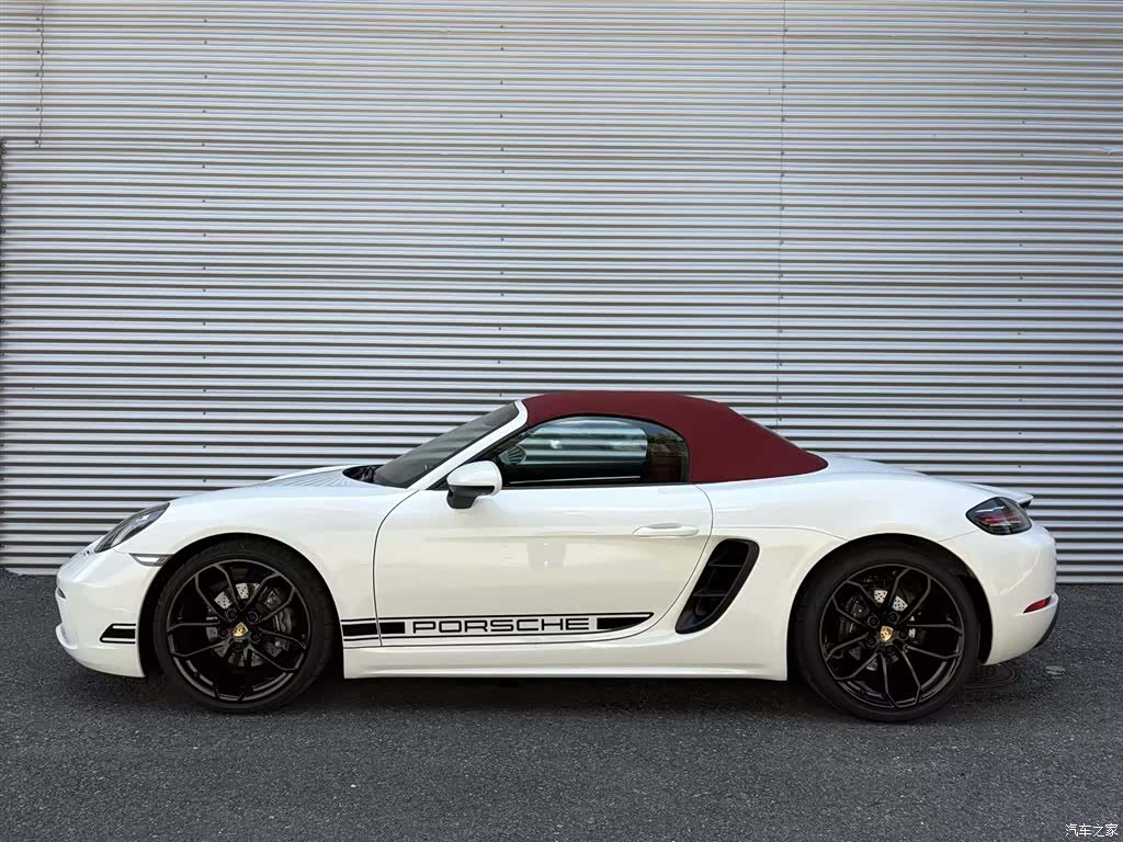 Porsche Boxster, 2025 4