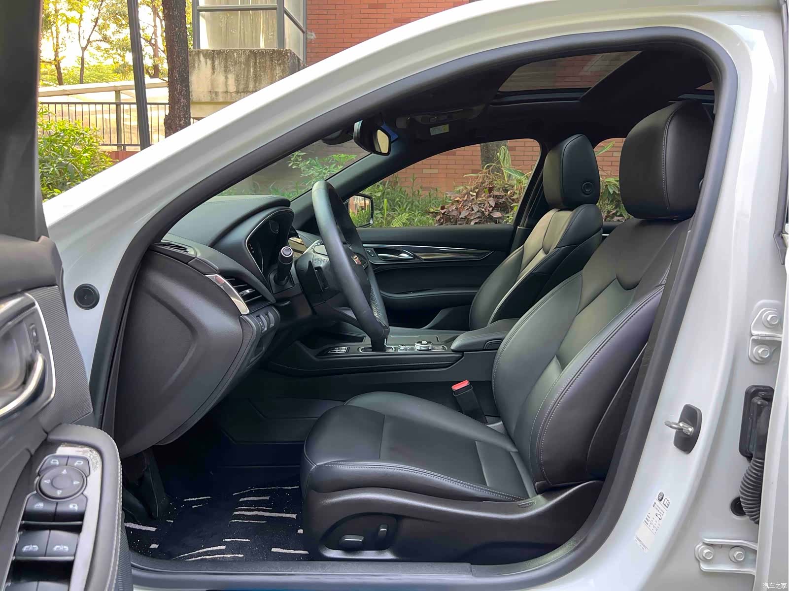 Cadillac CT5, 2020 4