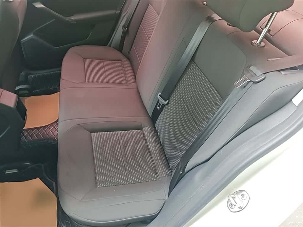 Volkswagen Lavida, 2017 17