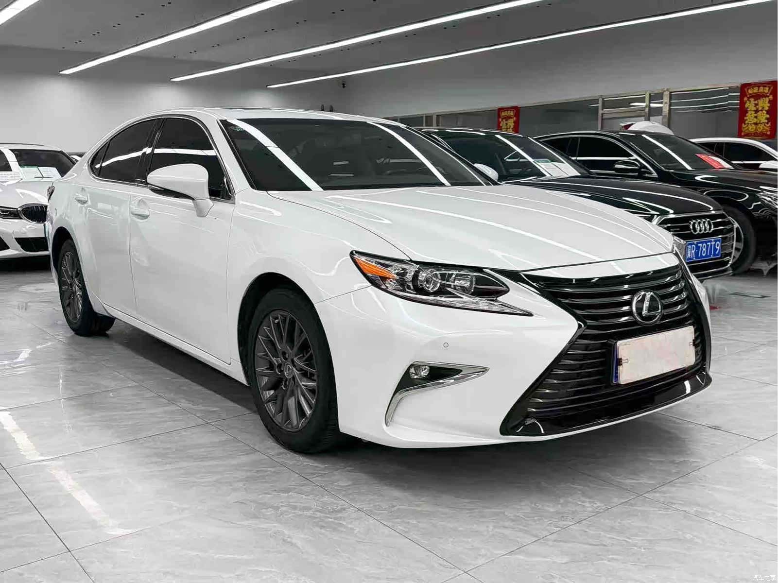 Lexus ES, 2018 3