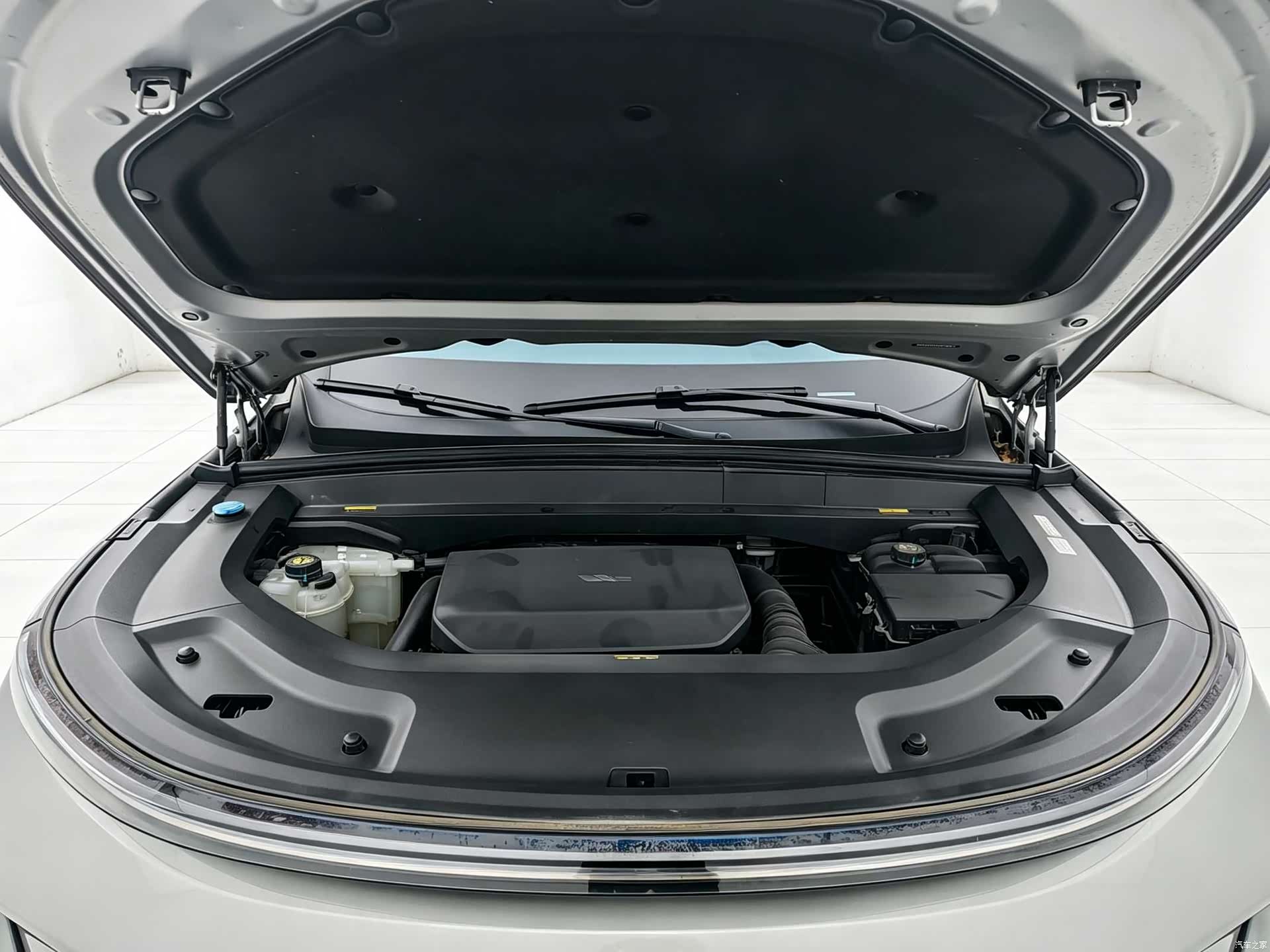 Li Auto L9, 2024 17