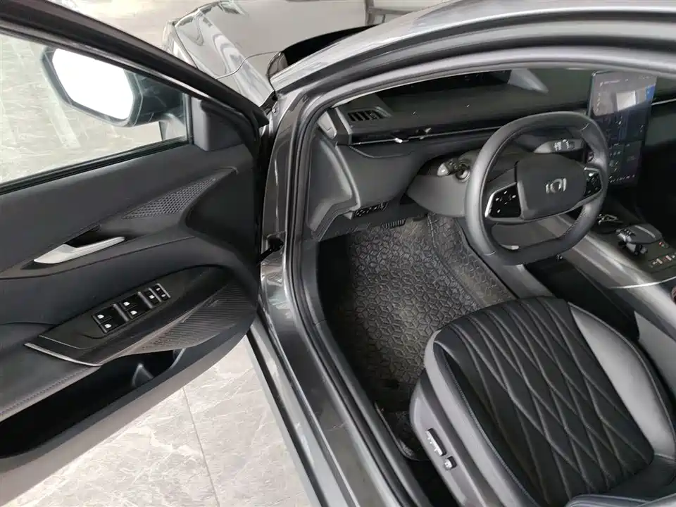 Changan A05