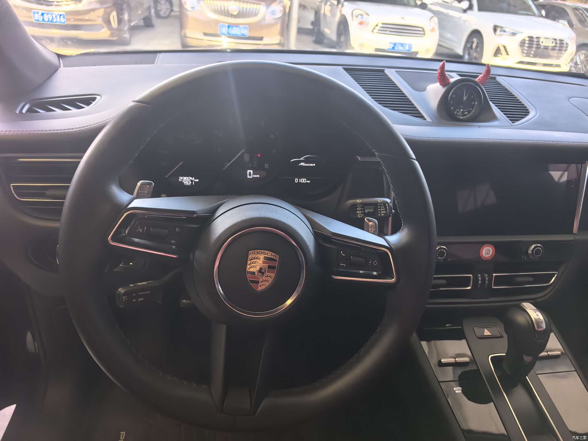Porsche Macan, 2023 4