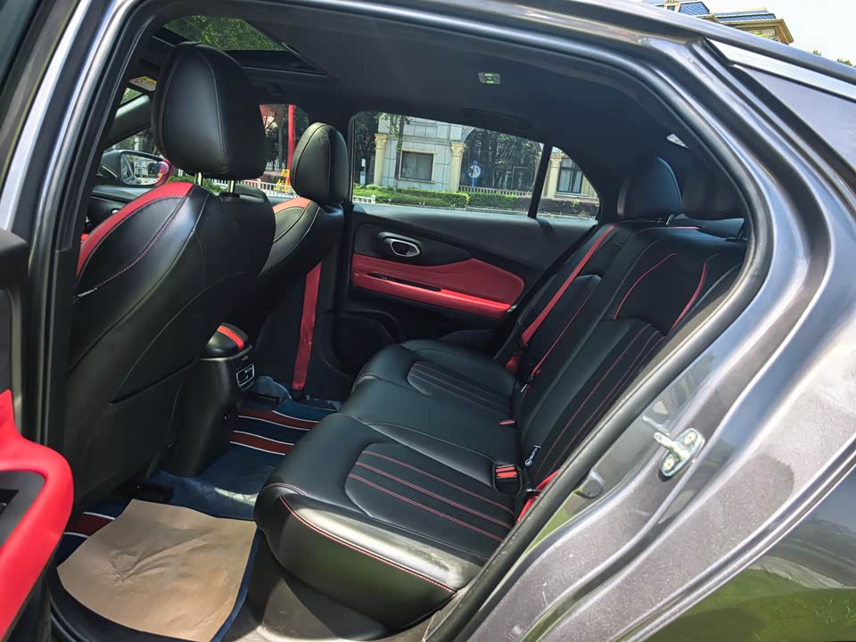 Trumpchi Shadow Leopard
