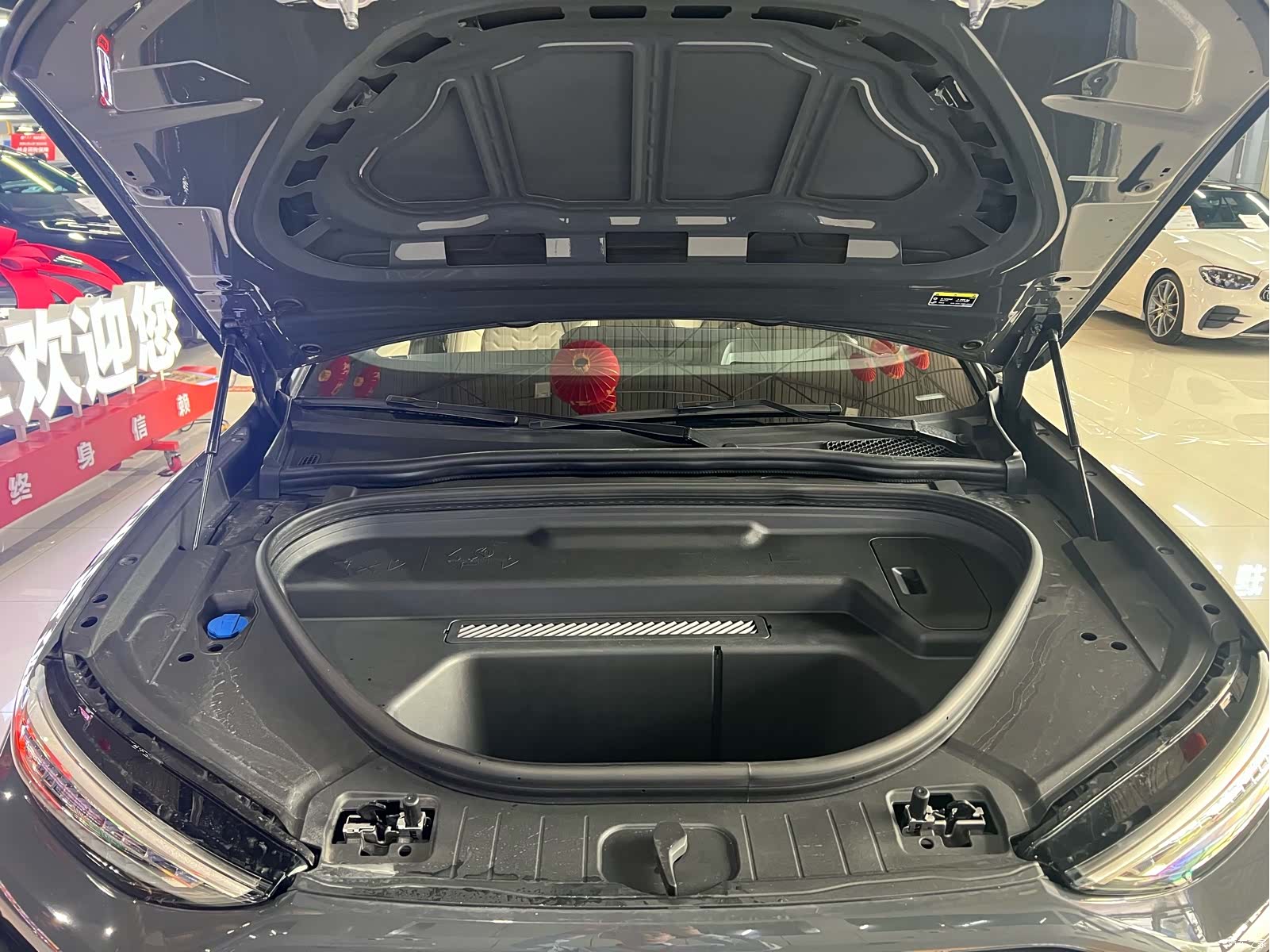 Audi e-tron, 2025 19