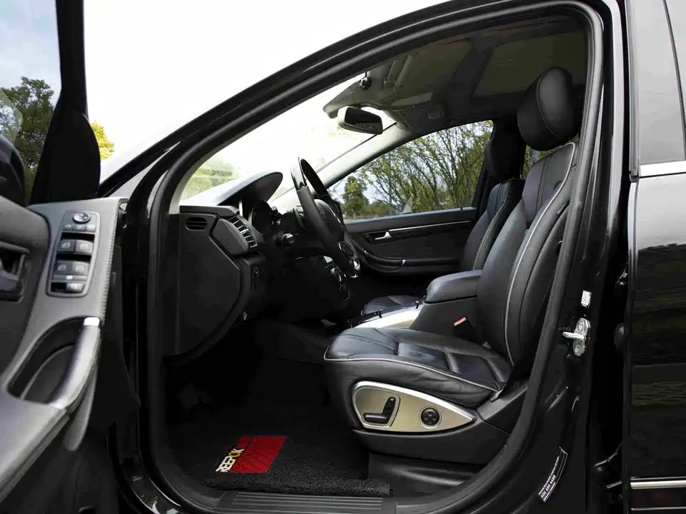 Mercedes-Benz R-class