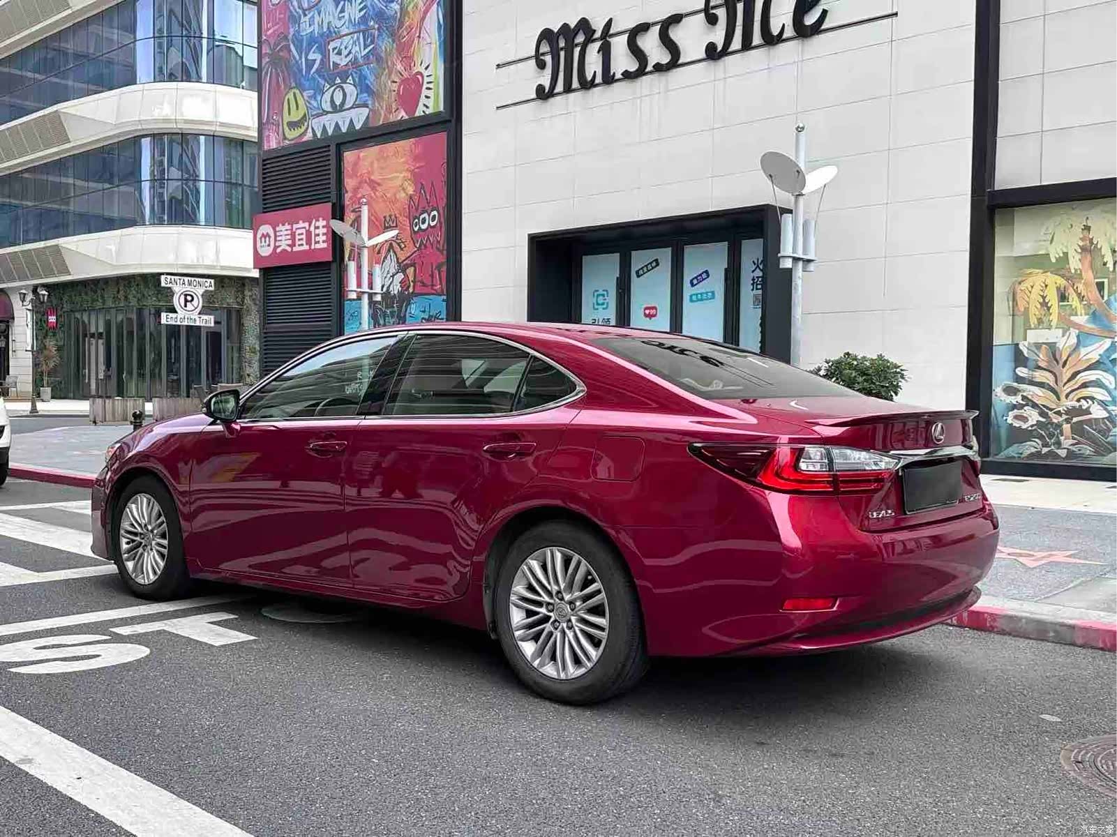 Lexus ES, 2017 все фото