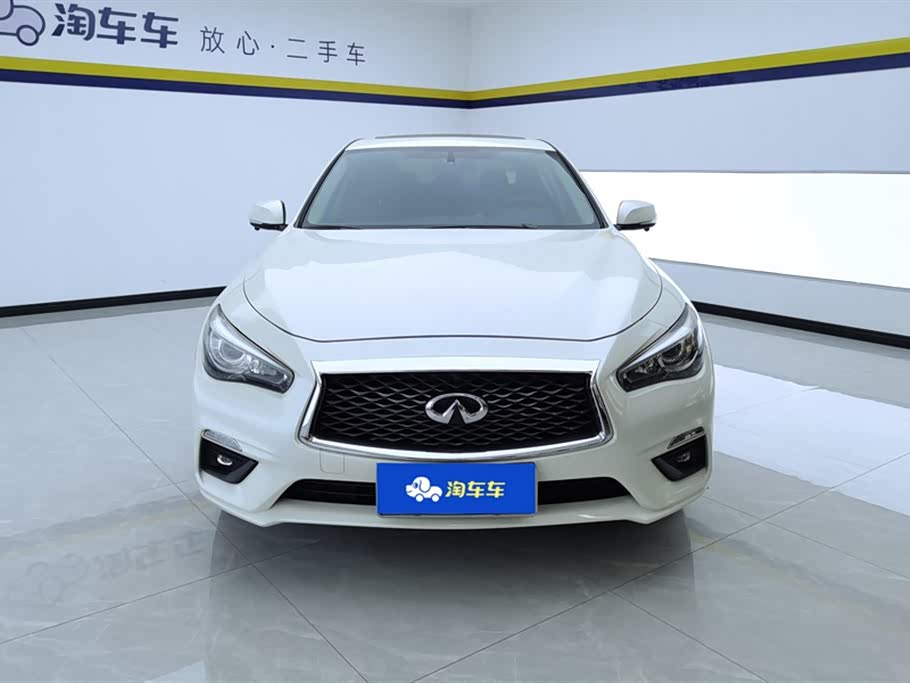 Infiniti Q50L