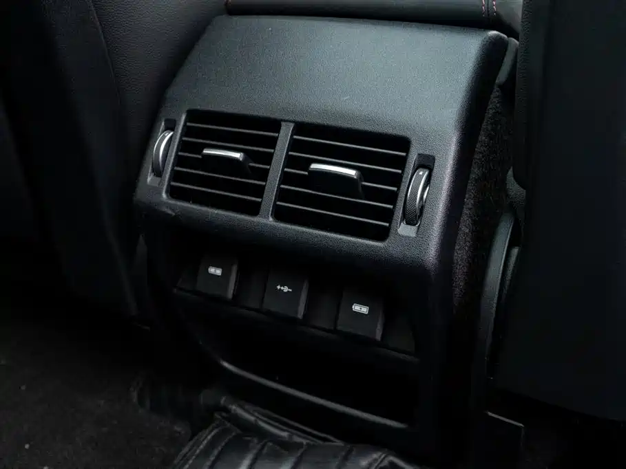 Land Rover Discover sports