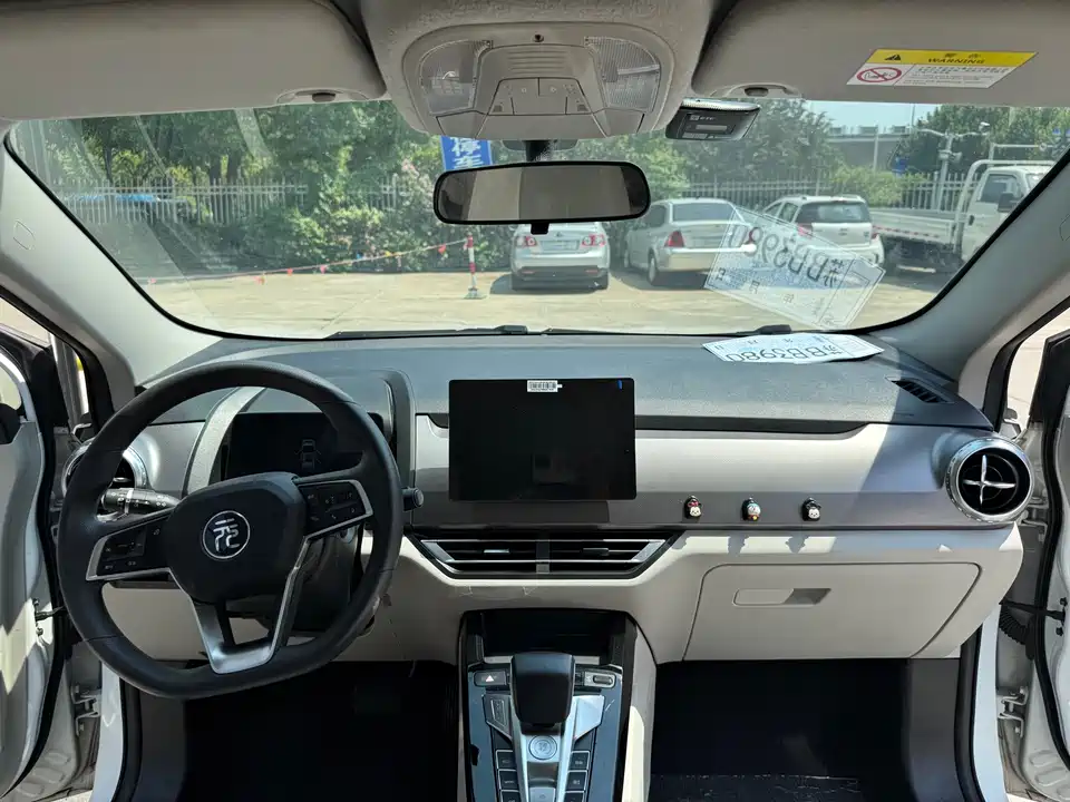BYD Yuan Pro BYD Yuan Pro