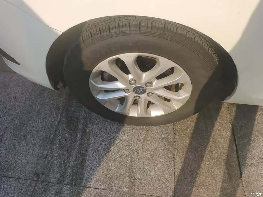 Ford Focus, 2016 23