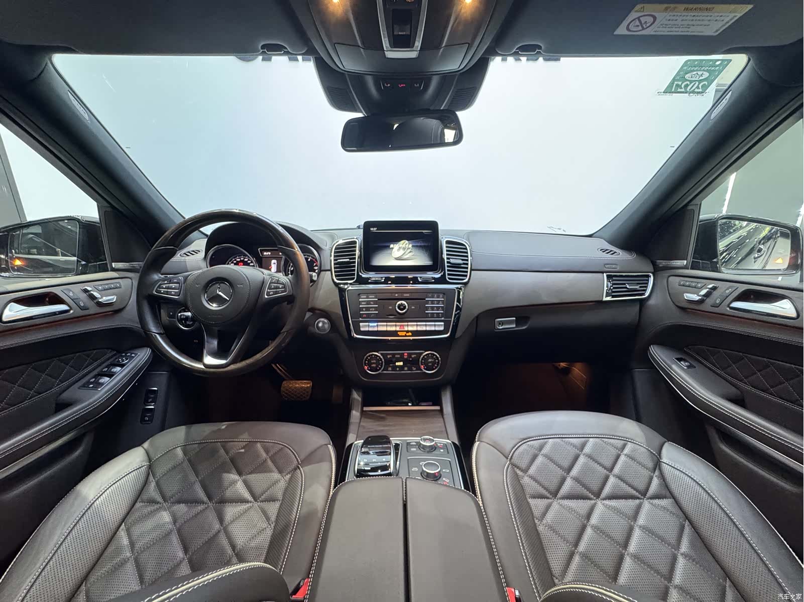 Mercedes-Benz GLS, 2019 10