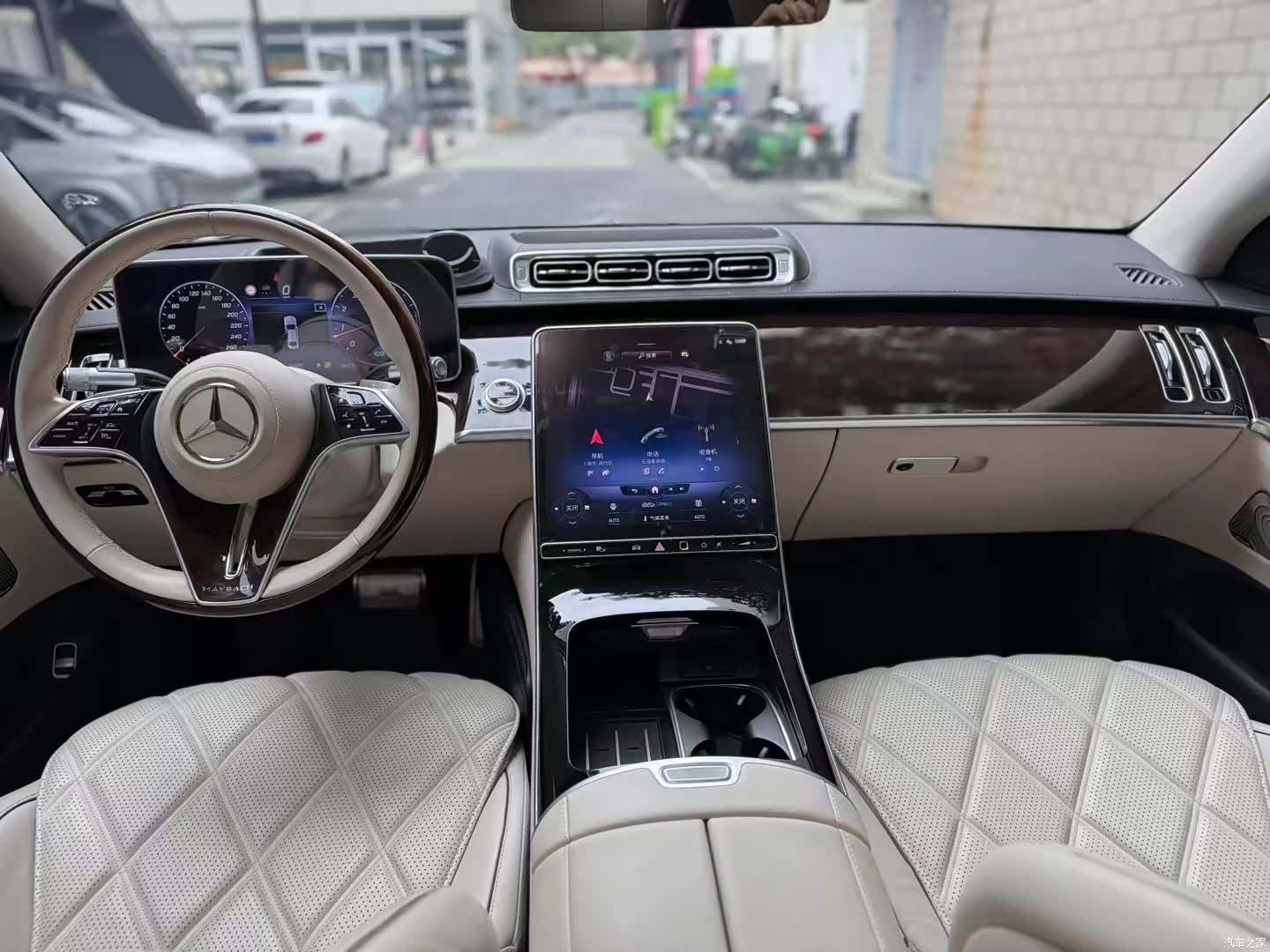 Maybach S-Class, 2022 7