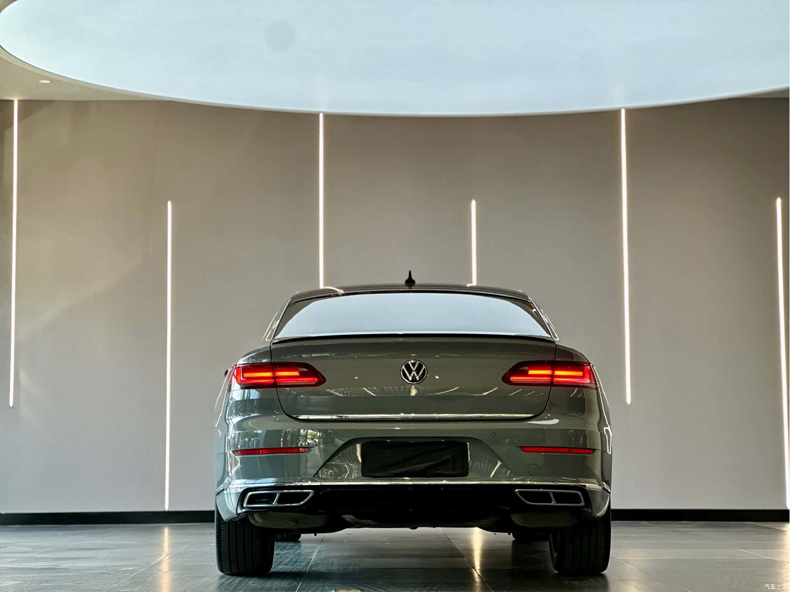 Volkswagen CC, 2022 9