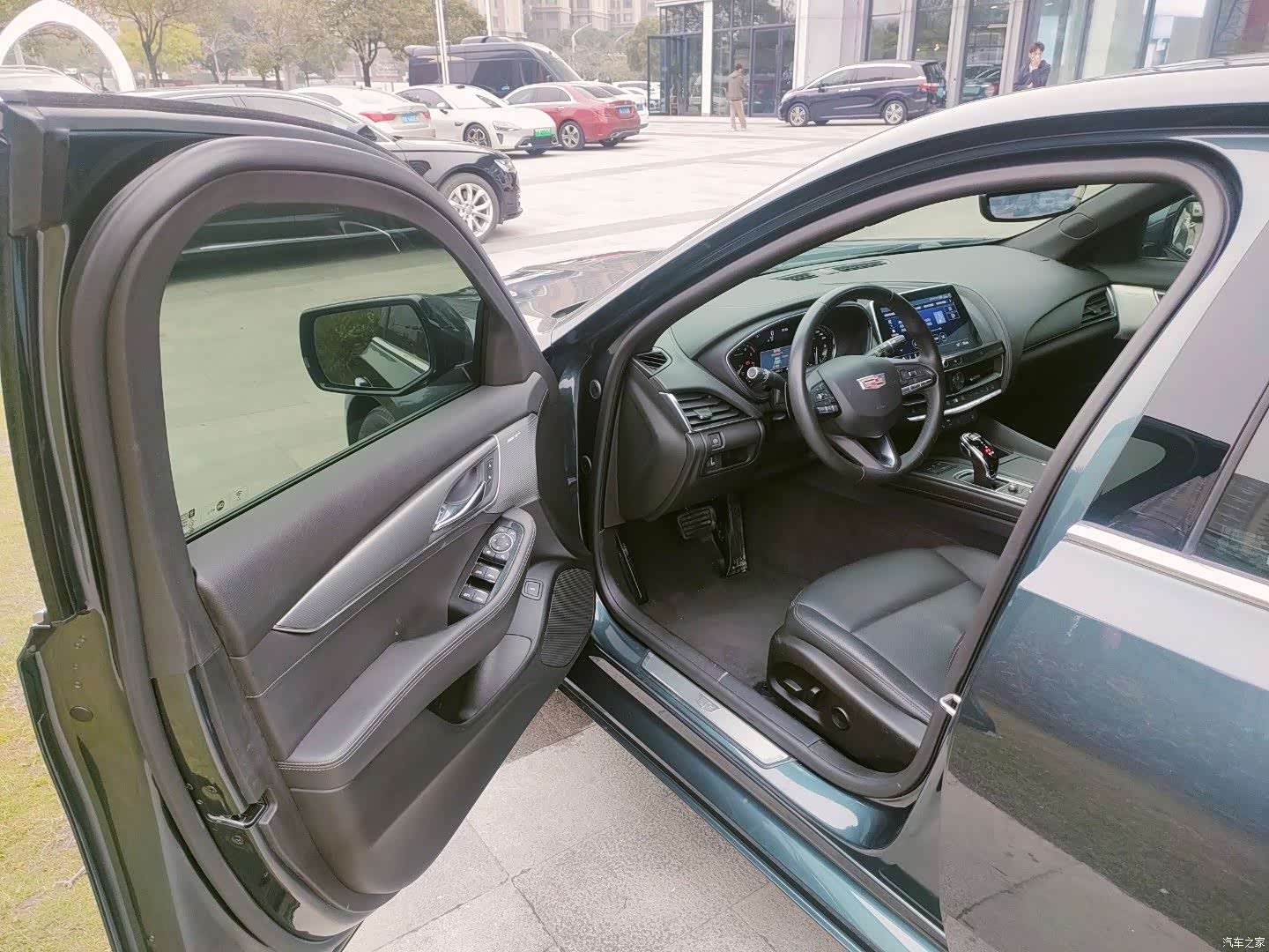 Cadillac CT5, 2022 11
