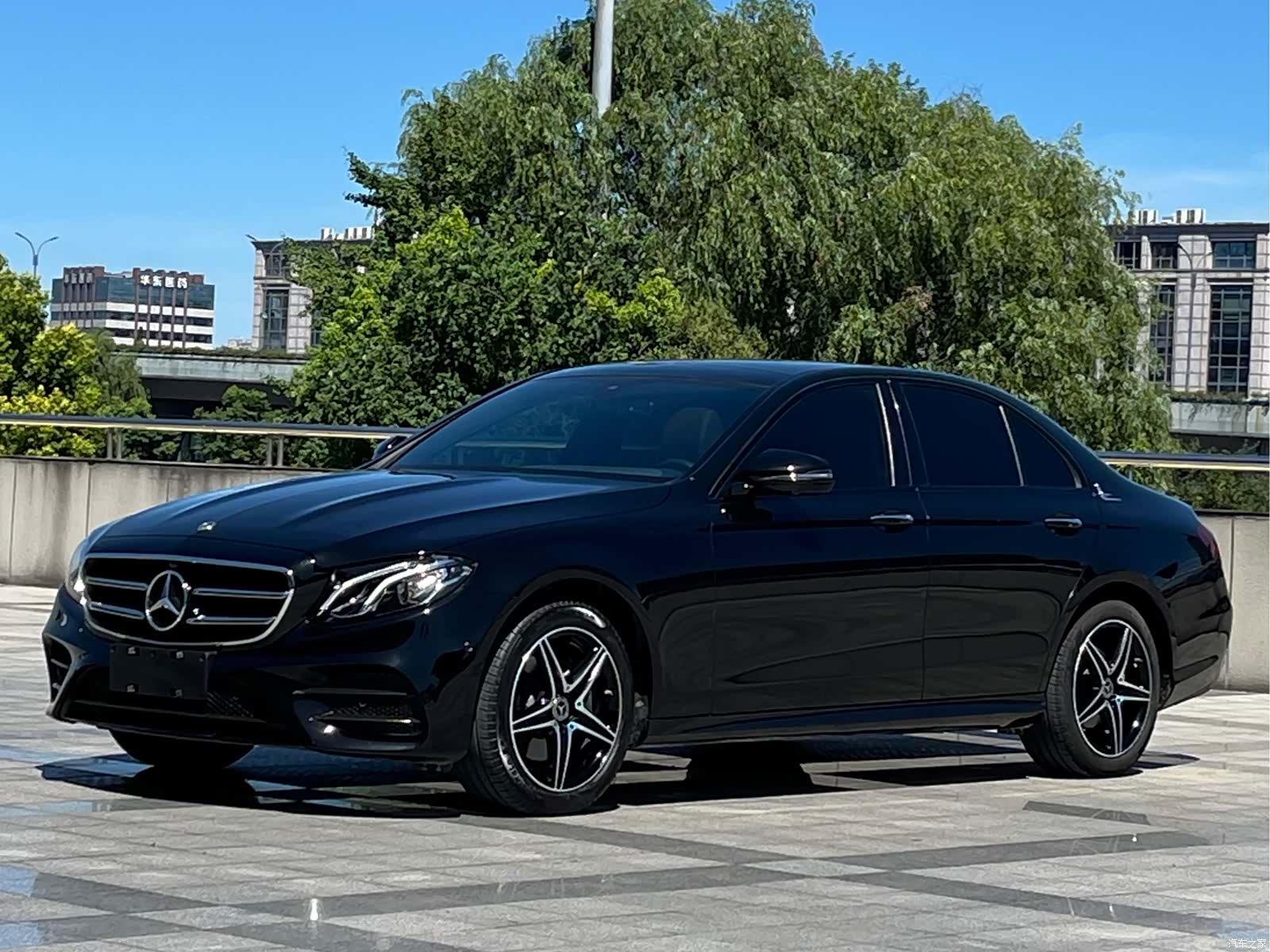 Mercedes-Benz E-Class, 2020 1