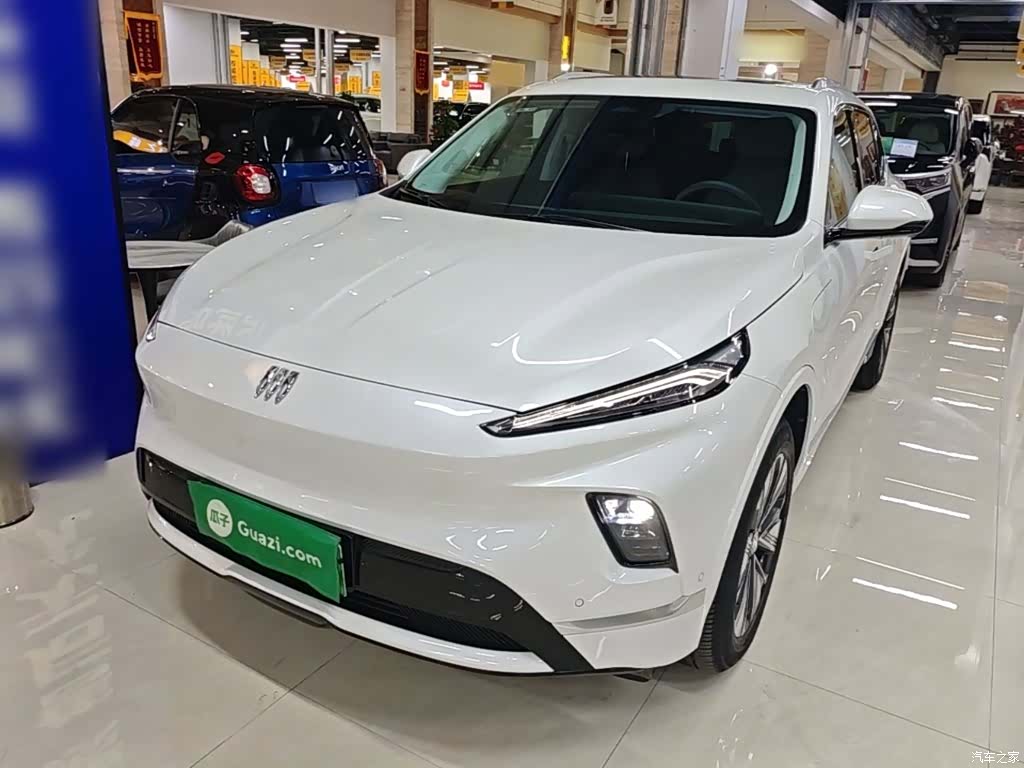 Buick E5, 2025 1