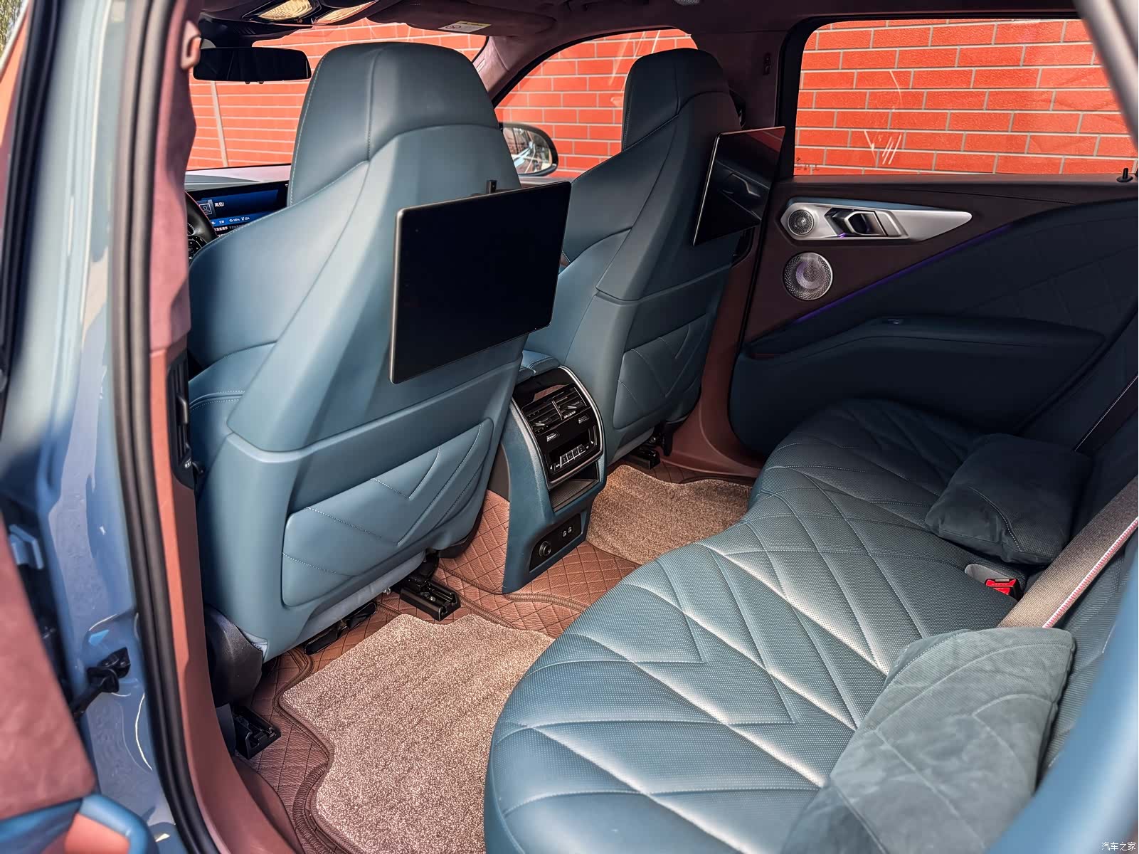 BMW XM, 2024 11