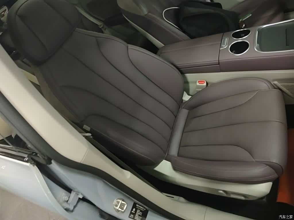 Leapmotor C11, 2023 25