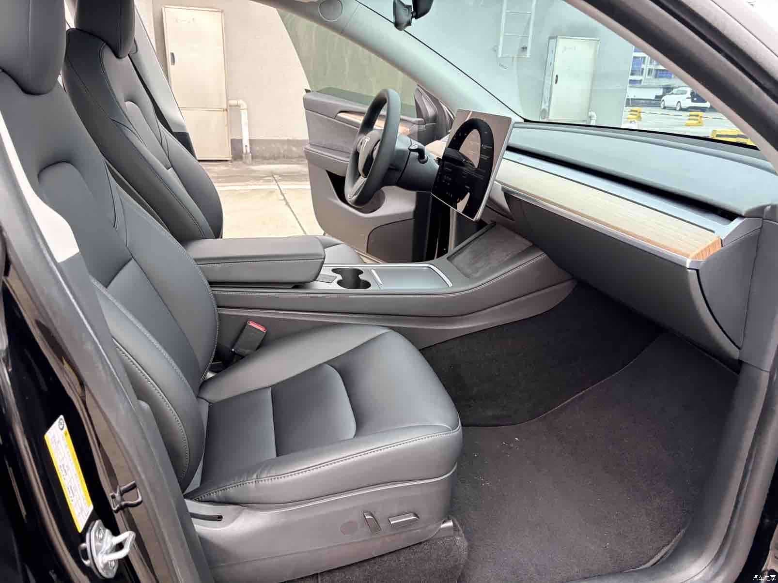Tesla Model Y, 2021 12